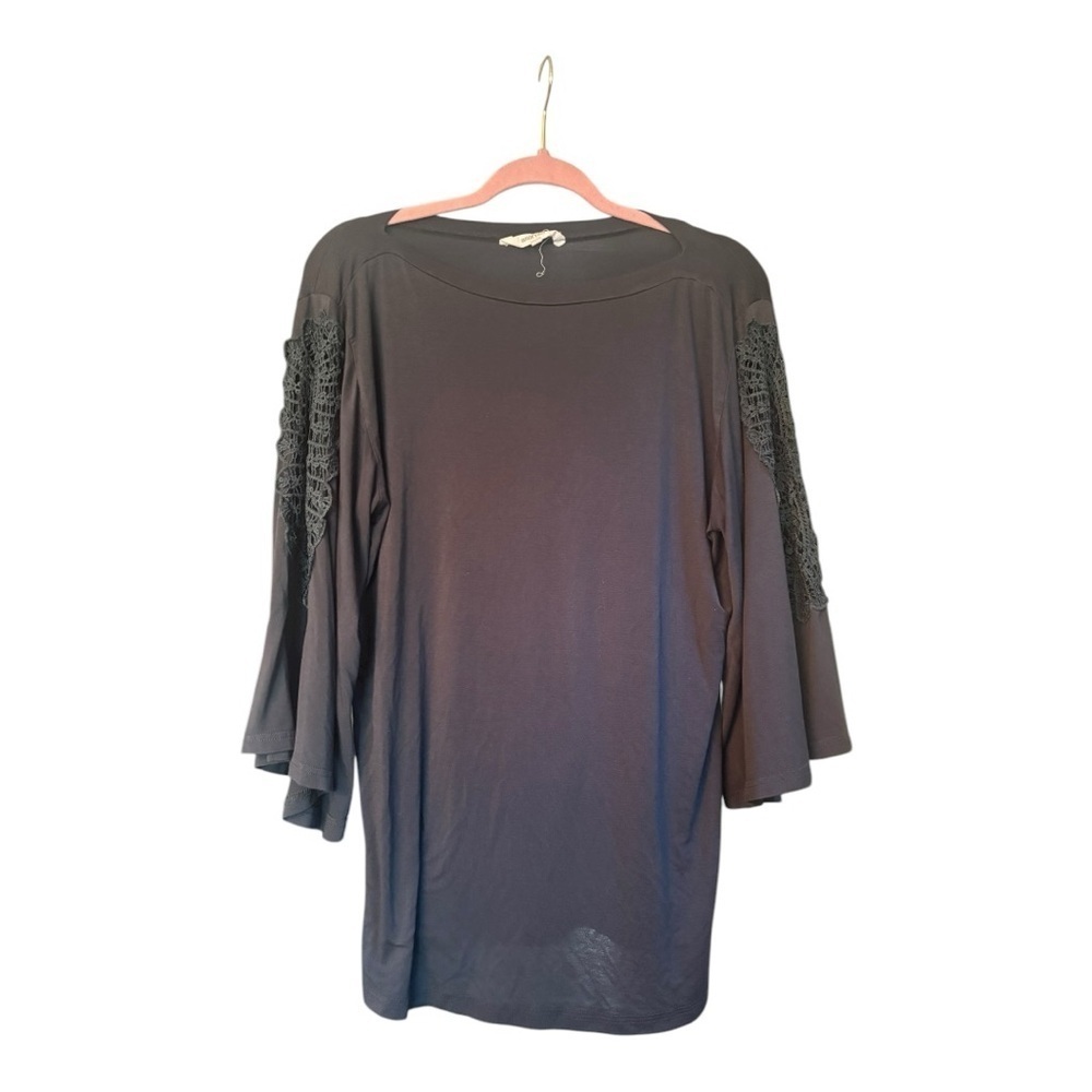 Amaryllis Navy Blouse Size Medium (M)